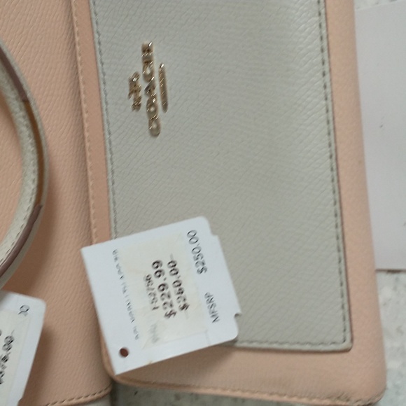 COACH bag and wallet   gently used does have tags - Picture 9 of 10